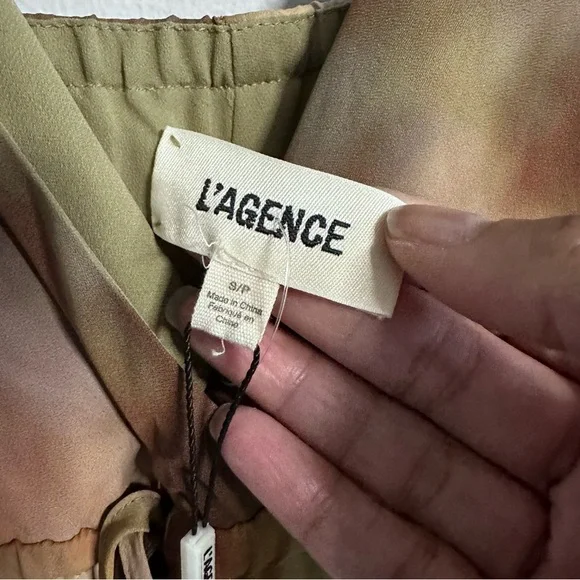 L'AGENCE Brown and Cream Maxi Dress Elegant Lined Abstract Print SP - Picture 8 of 16